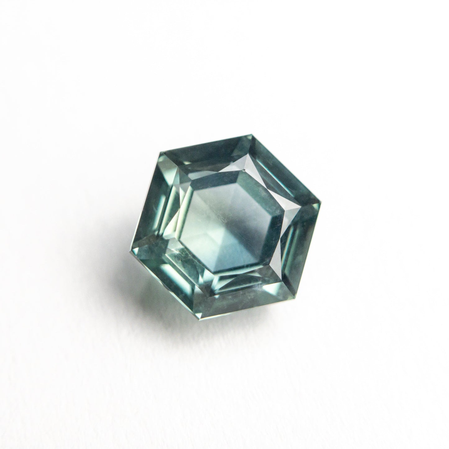 1.92ct 7.55x6.48x4.28mm Hexagon Brilliant Sapphire 23670-07