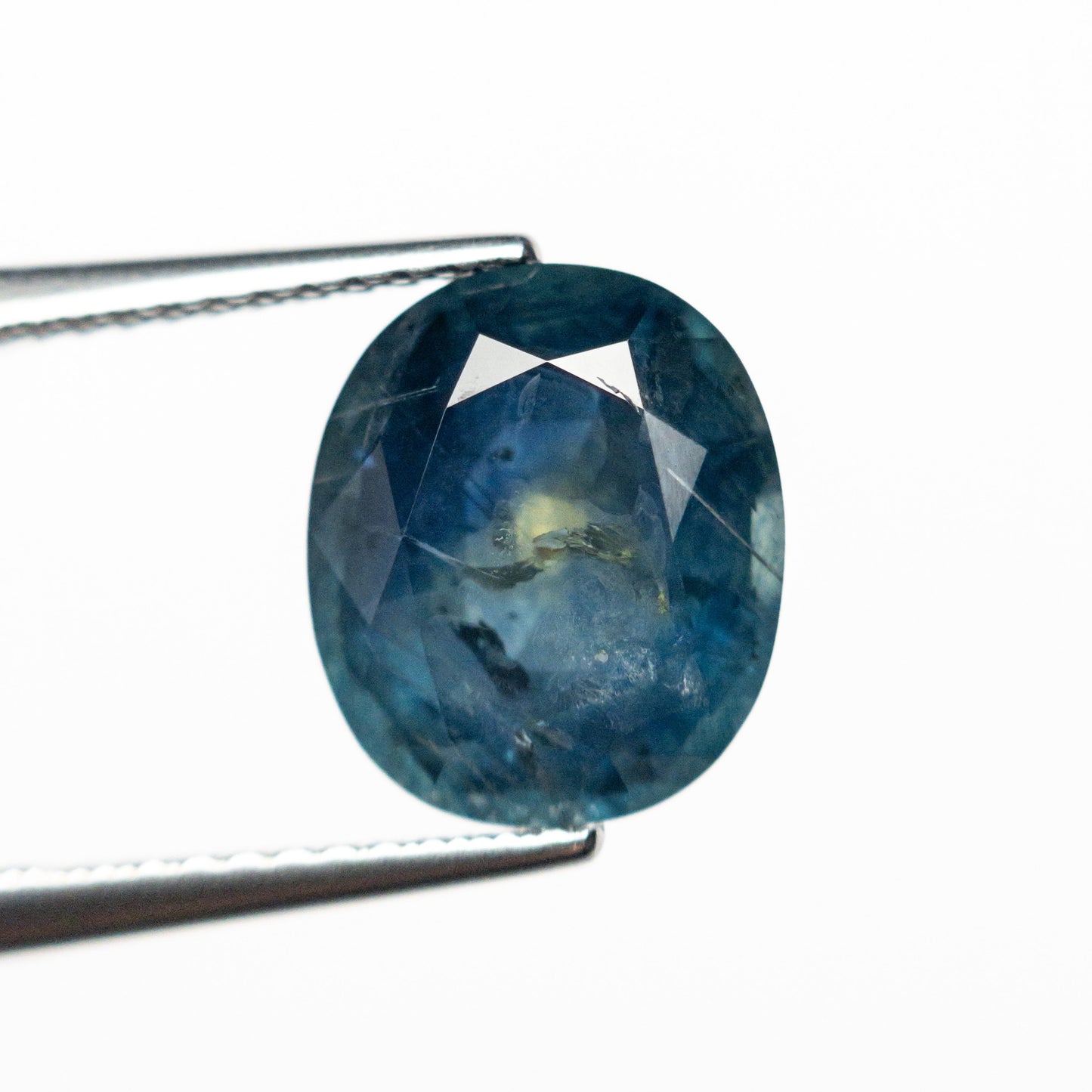 4.53ct 10.28x8.75x5.70mm Cushion Brilliant Sapphire 24181-05