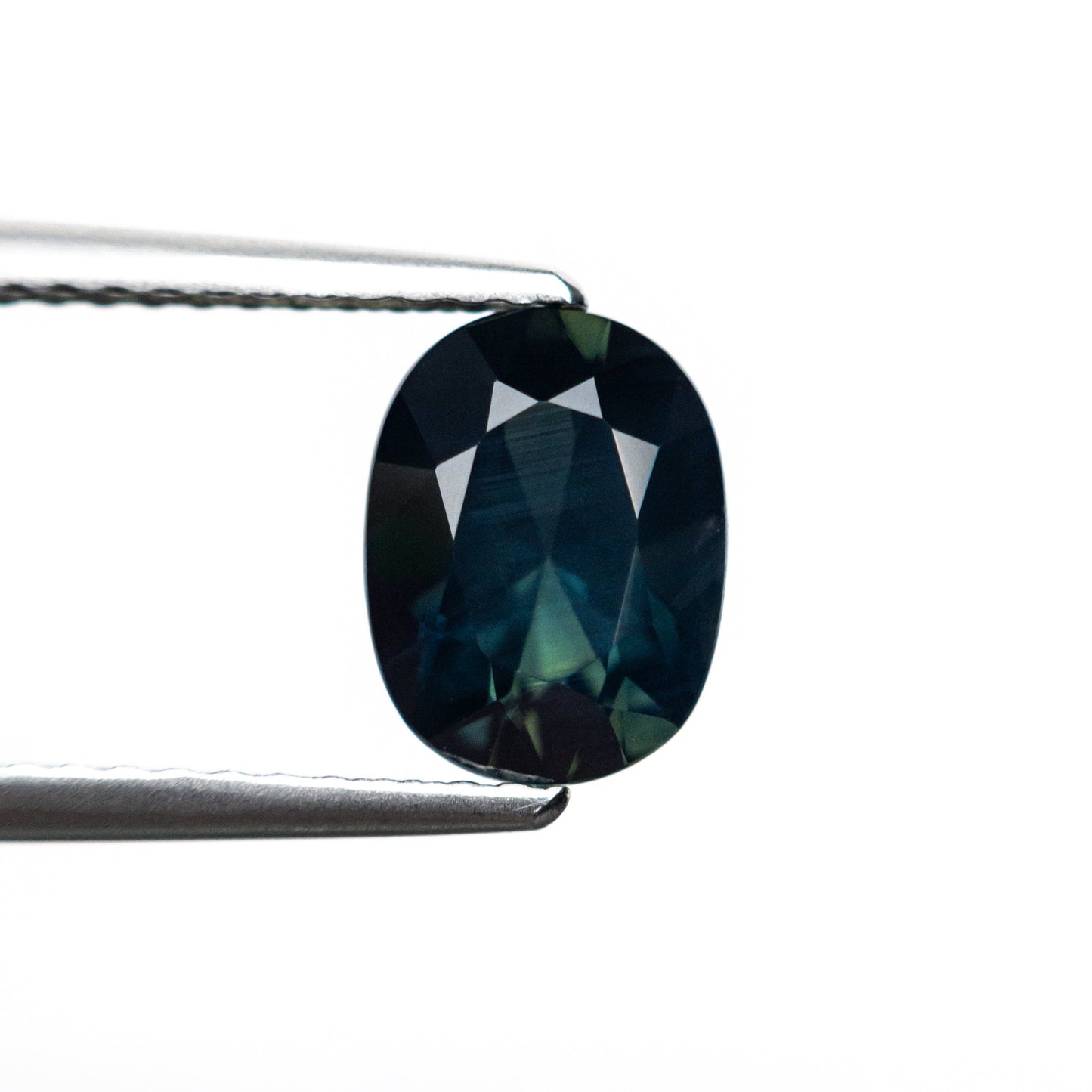 1.68ct 8.13x6.17x4.43mm Oval Brilliant Sapphire 25782-04