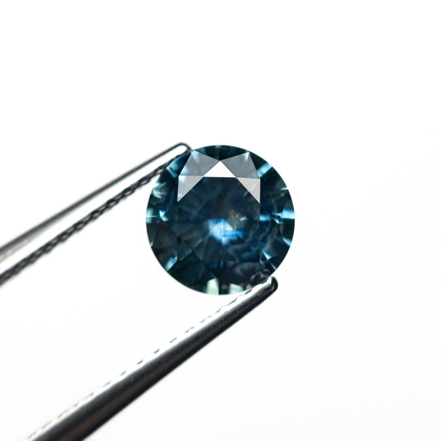 1.29ct 6.51x6.49x4.12mm Round Brilliant Sapphire 26524-17