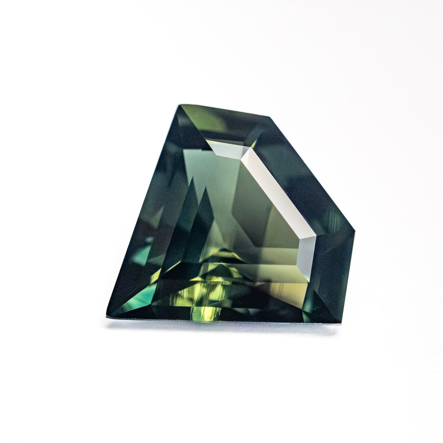 2.84ct 9.76x10.81x4.72mm Shield Step Cut Sapphire 26727-01