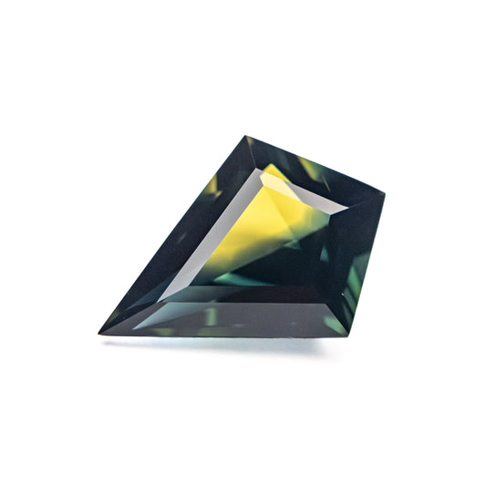 2.10ct 11.47x8.08x4.55mm Kite Step Cut Sapphire 26731-04