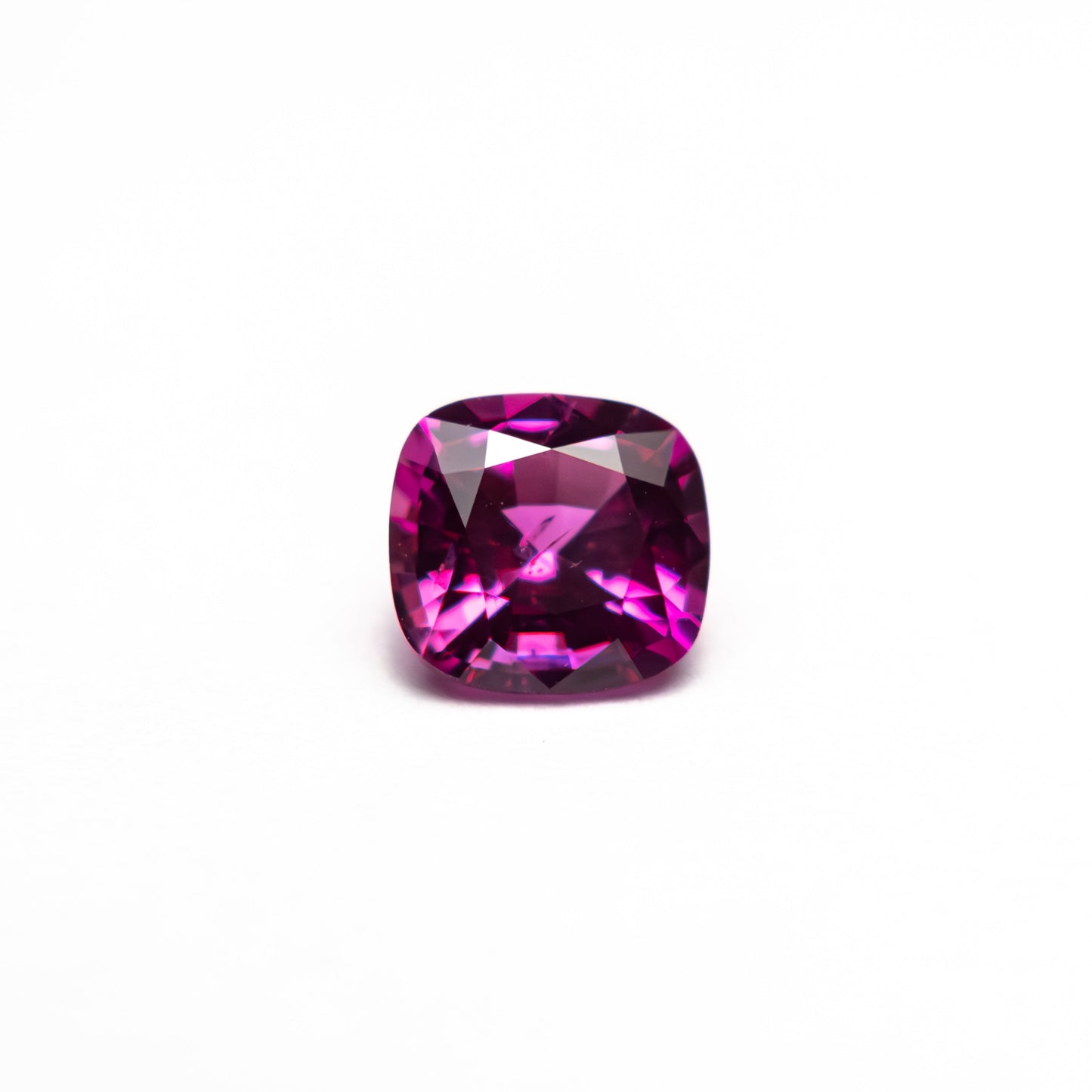 0.67ct 5.14x4.94x3.21mm Cushion Brilliant Sapphire 27955-18