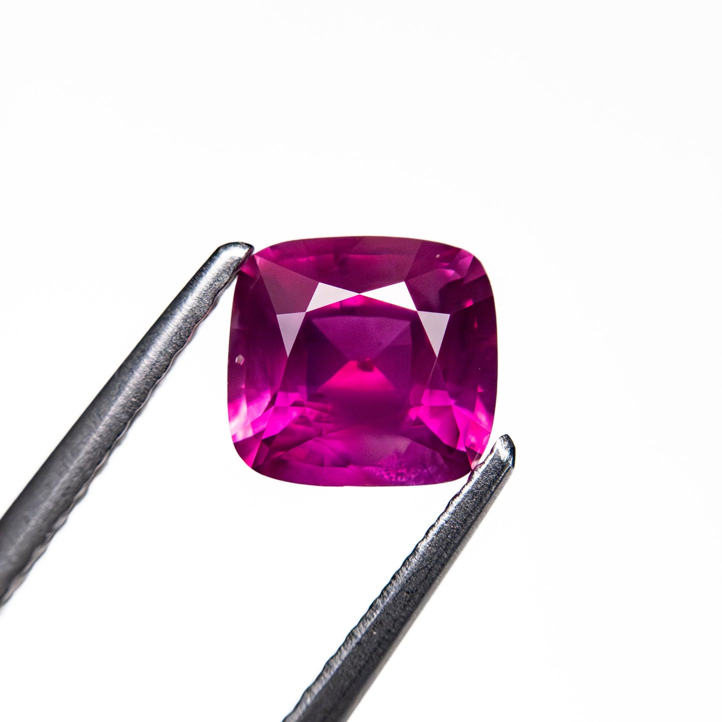 1.27ct 5.84x6.29x3.81mm Cushion Brilliant Sapphire 27957-19