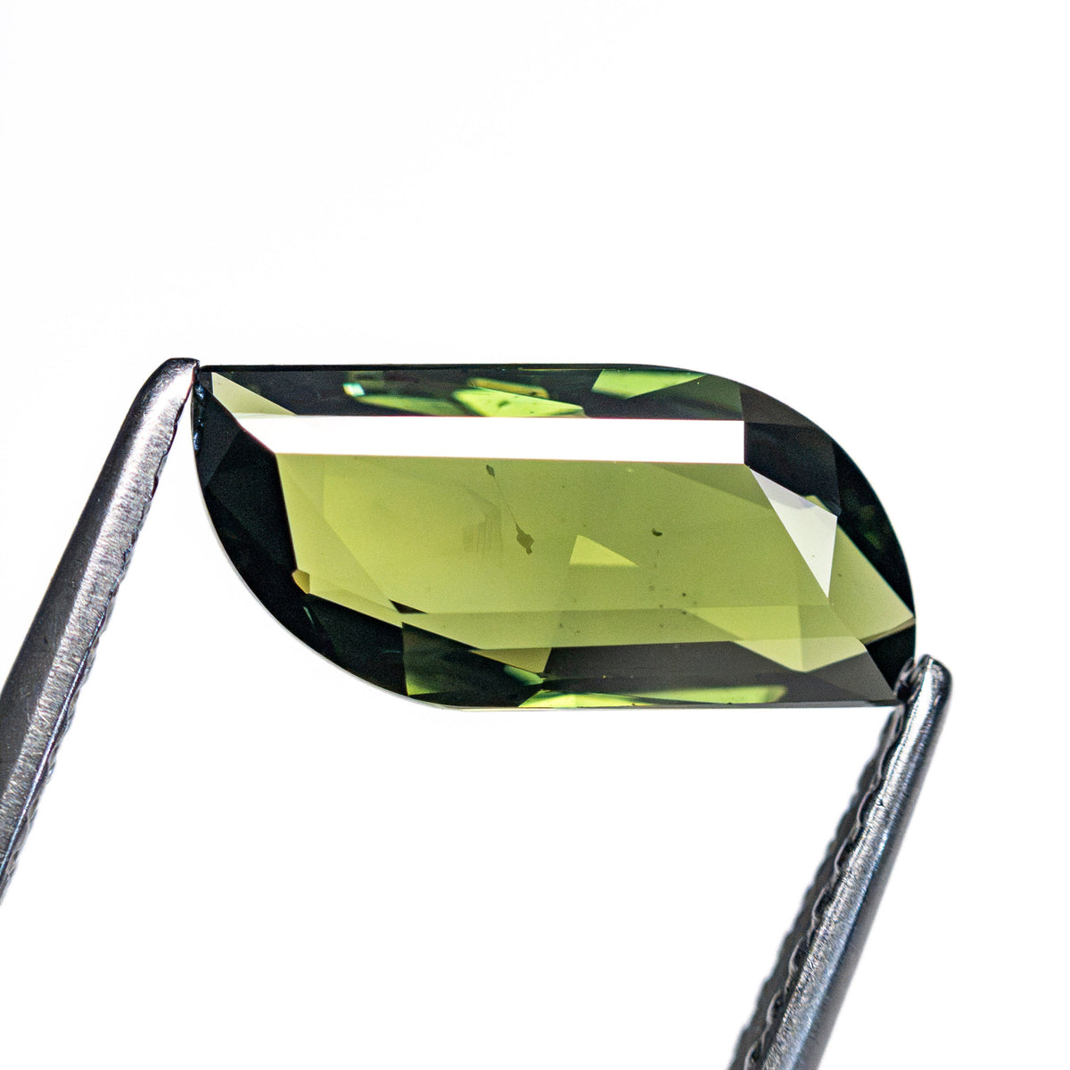 1.95ct 11.11x5.51x2.72mm Fire Double Cut Sapphire 28298-04