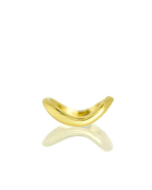 Hand carved and curved Cantafel Band in 14k yellow gold