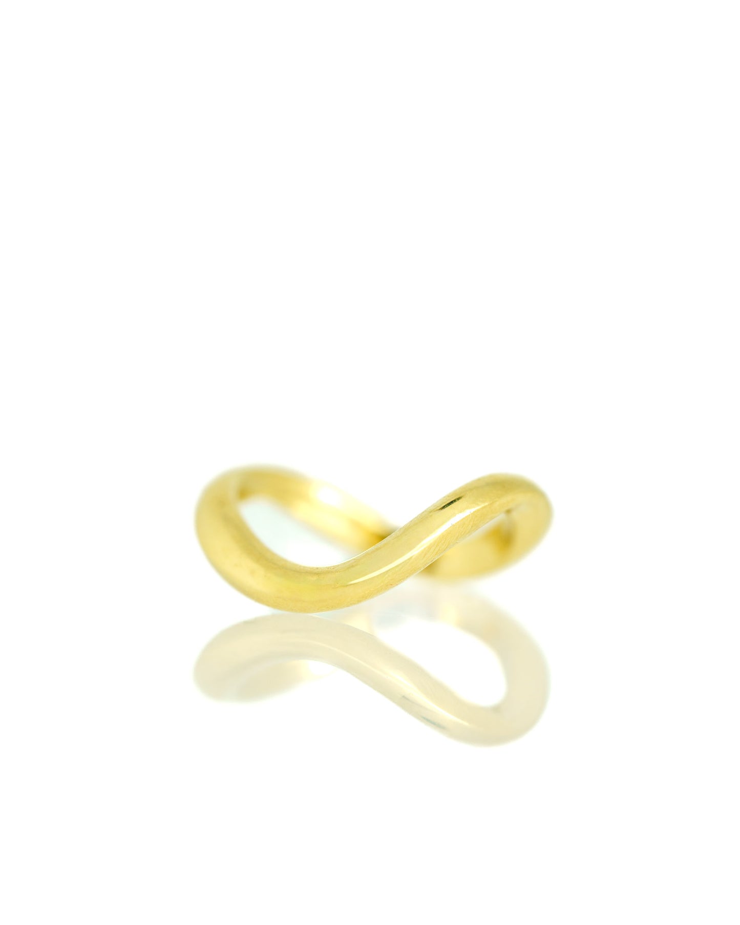 Hand carved and curved Cantafel Band in 14k yellow gold