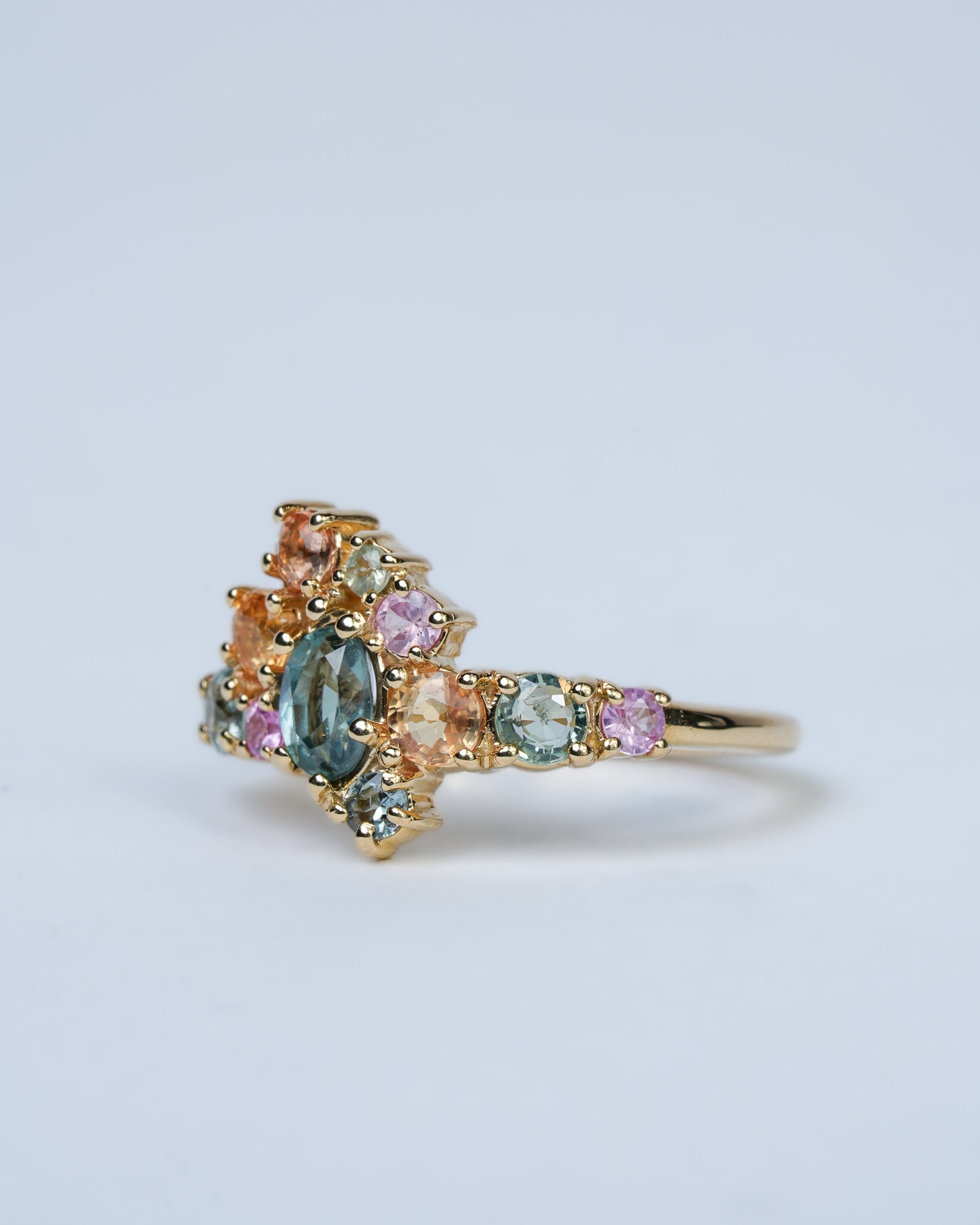 Side view of Vineyard Cluster Ring