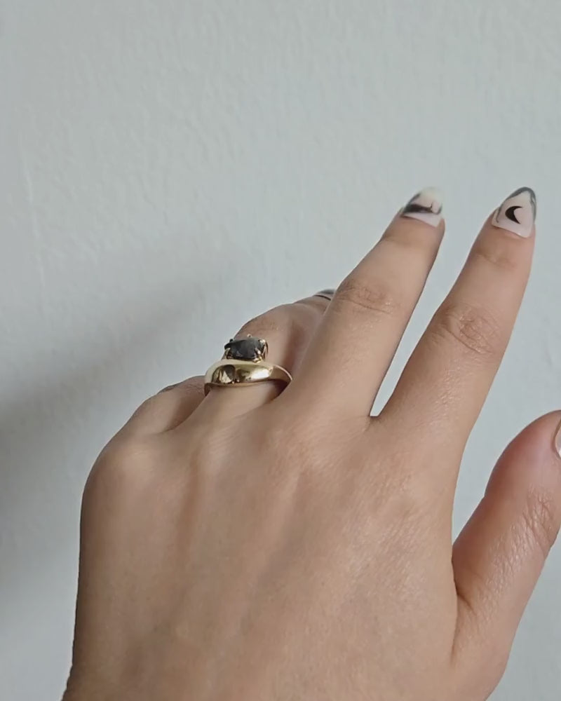 Maevyth Solitaire with pear salt & pepper diamond